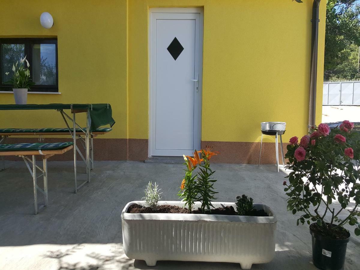 Apartment Silvija Ližnjan المظهر الخارجي الصورة